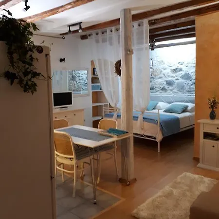 Juric * Skradin